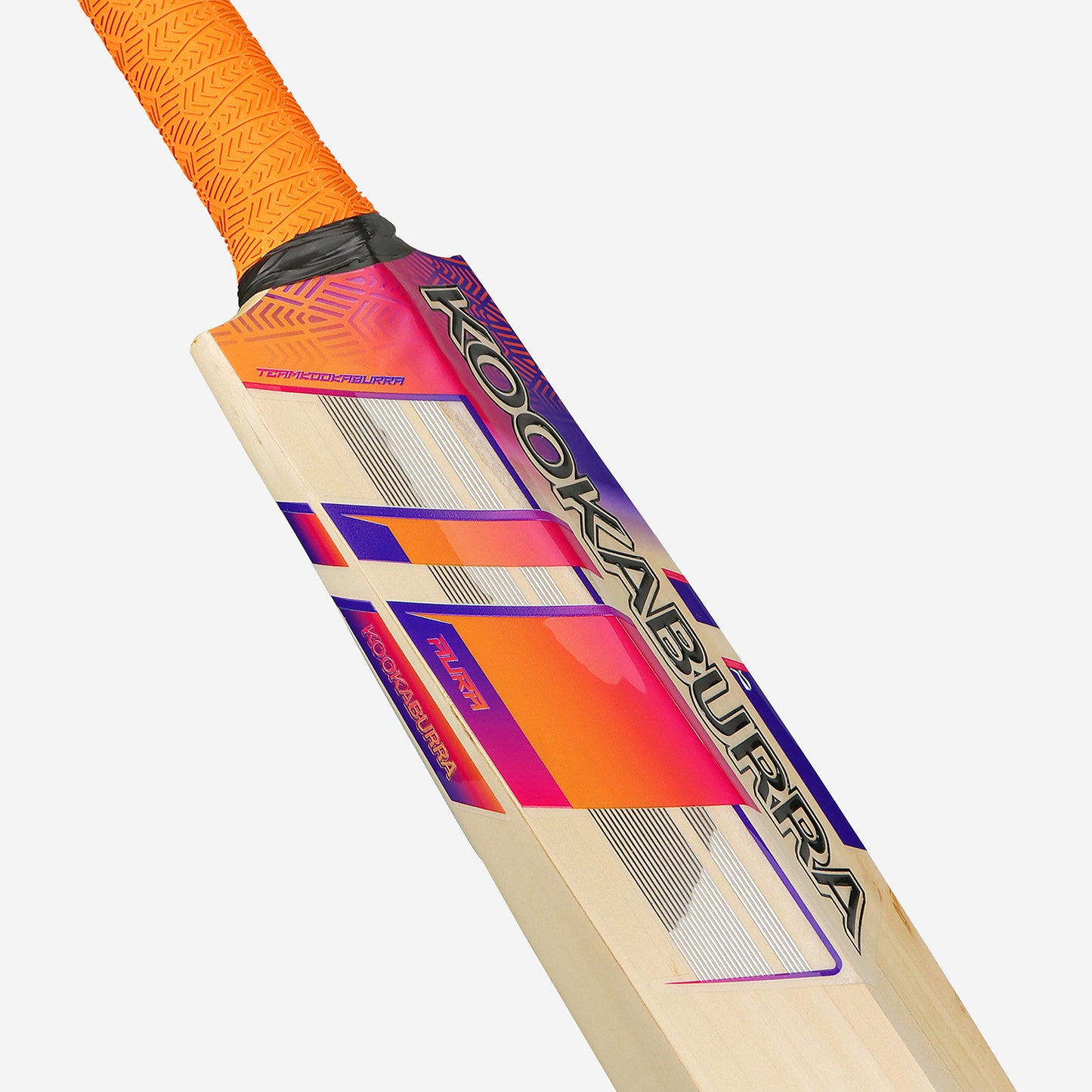 KOOKABURRA Aura Pro 2.0 Grade 3 English Willow Cricket Bat '24 - Senior Short Blade