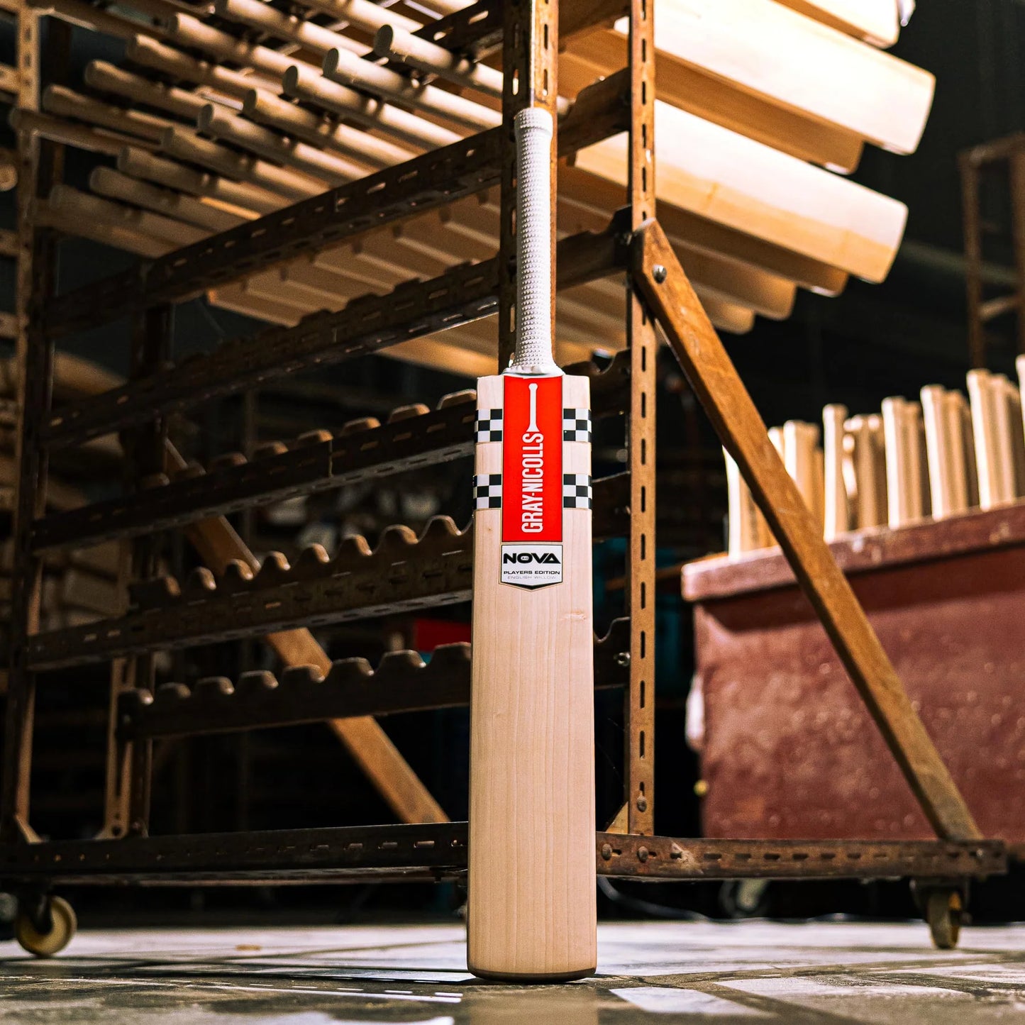 GRAY-NICOLLS GN Nova 3.0 Players Edition English Willow Cricket Bat '25/26 - Short Handle