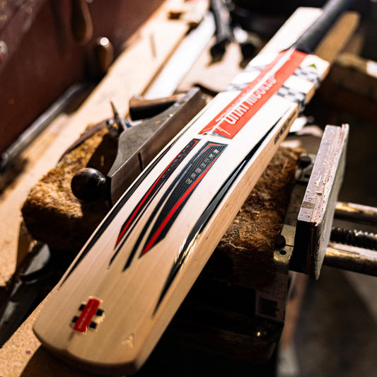 GRAY-NICOLLS GN Spectre 800 Play Now Grade 3 English Willow Cricket Bat '25/26 - Short Handle