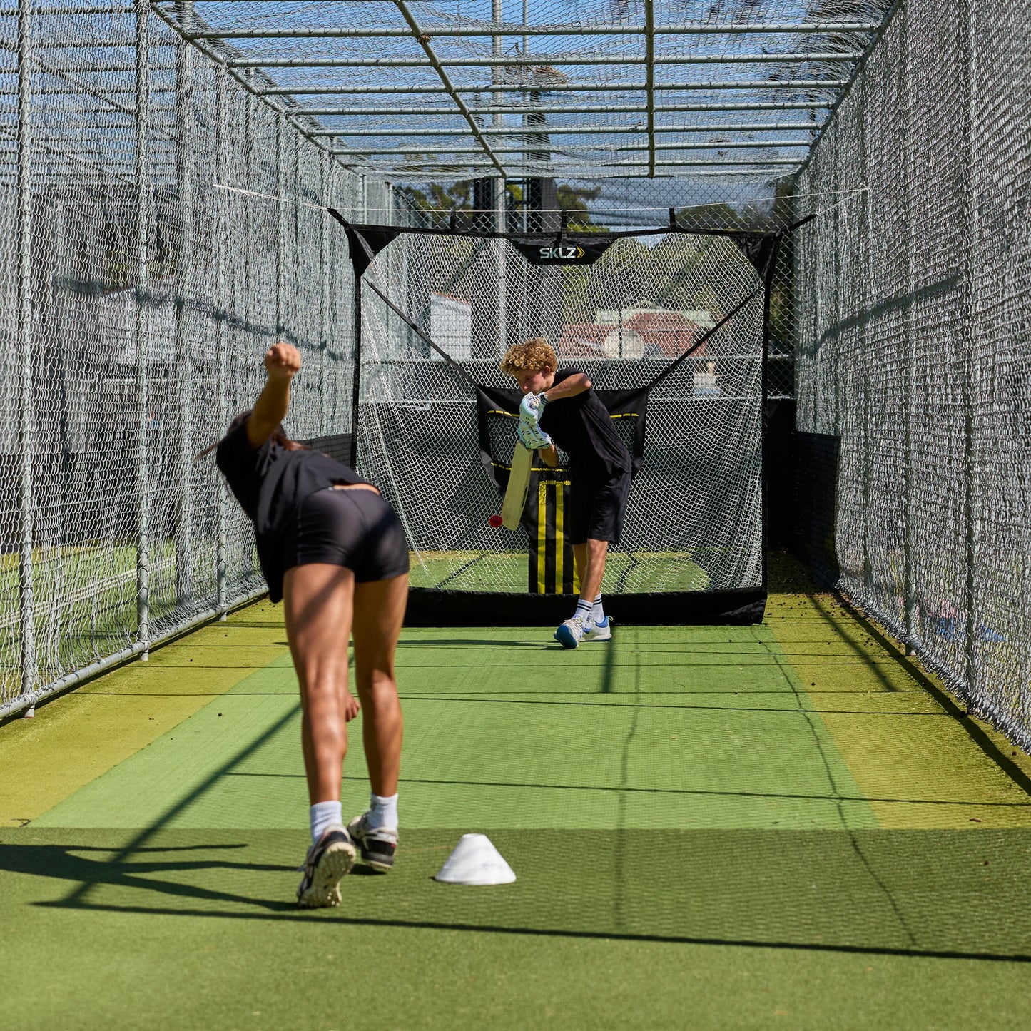SKLZ Cricket Suspended Stumps Net - Versatile Practice Tool