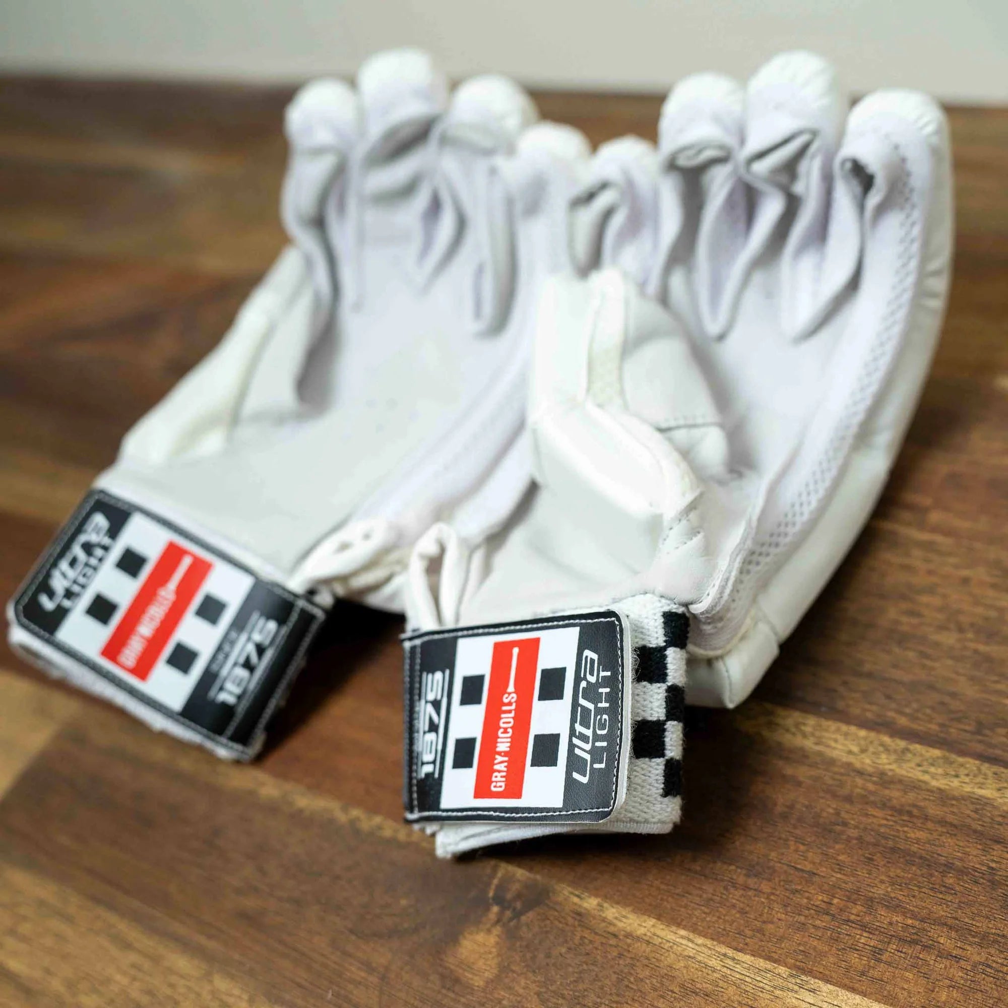 GRAY-NICOLLS GN Ultra Light Batting Gloves '26/27