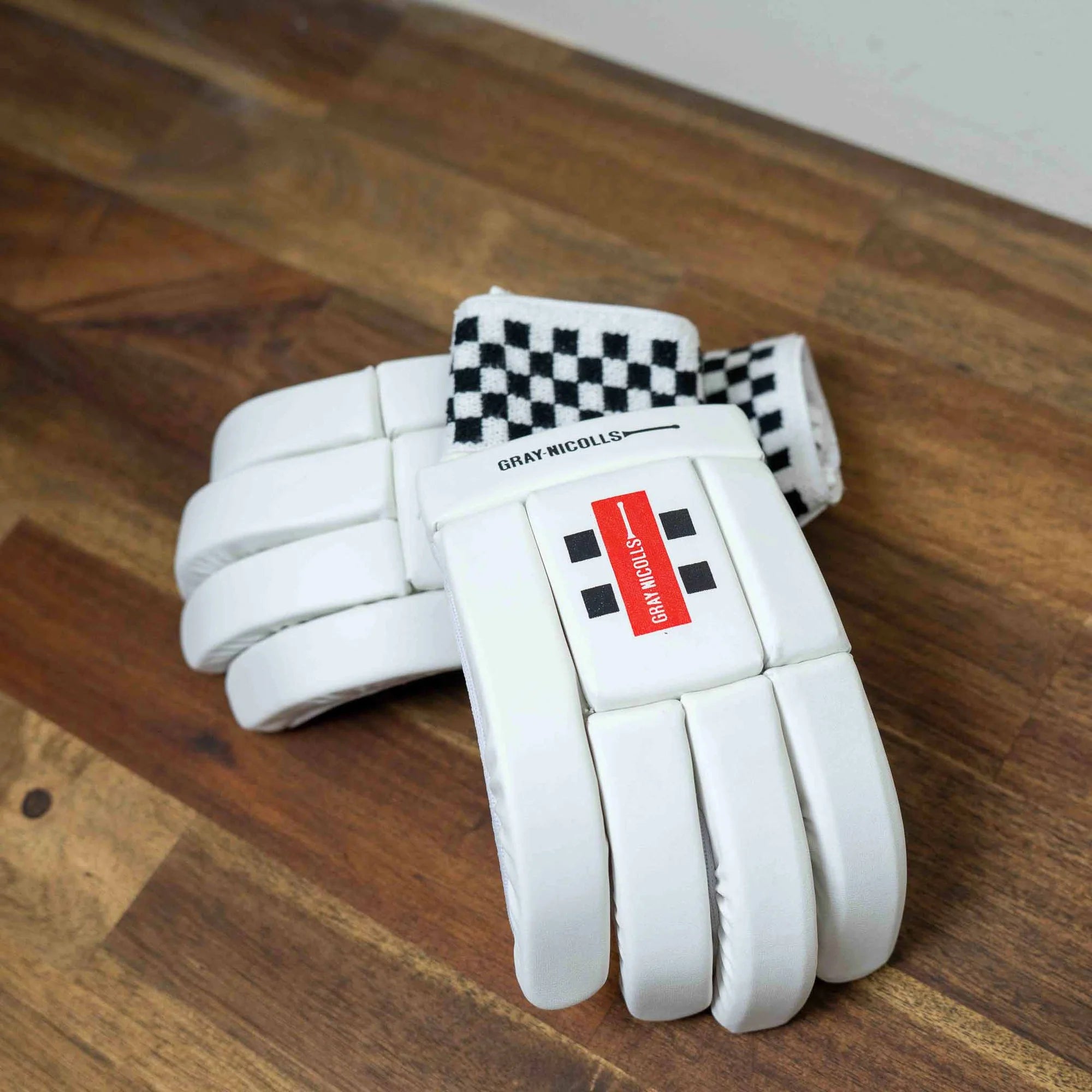 GRAY-NICOLLS GN Ultra Light Batting Gloves '26/27