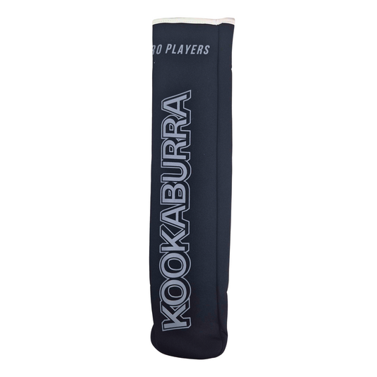 >> KOOKABURRA Pro Players Bat Cover Black/White/Grey