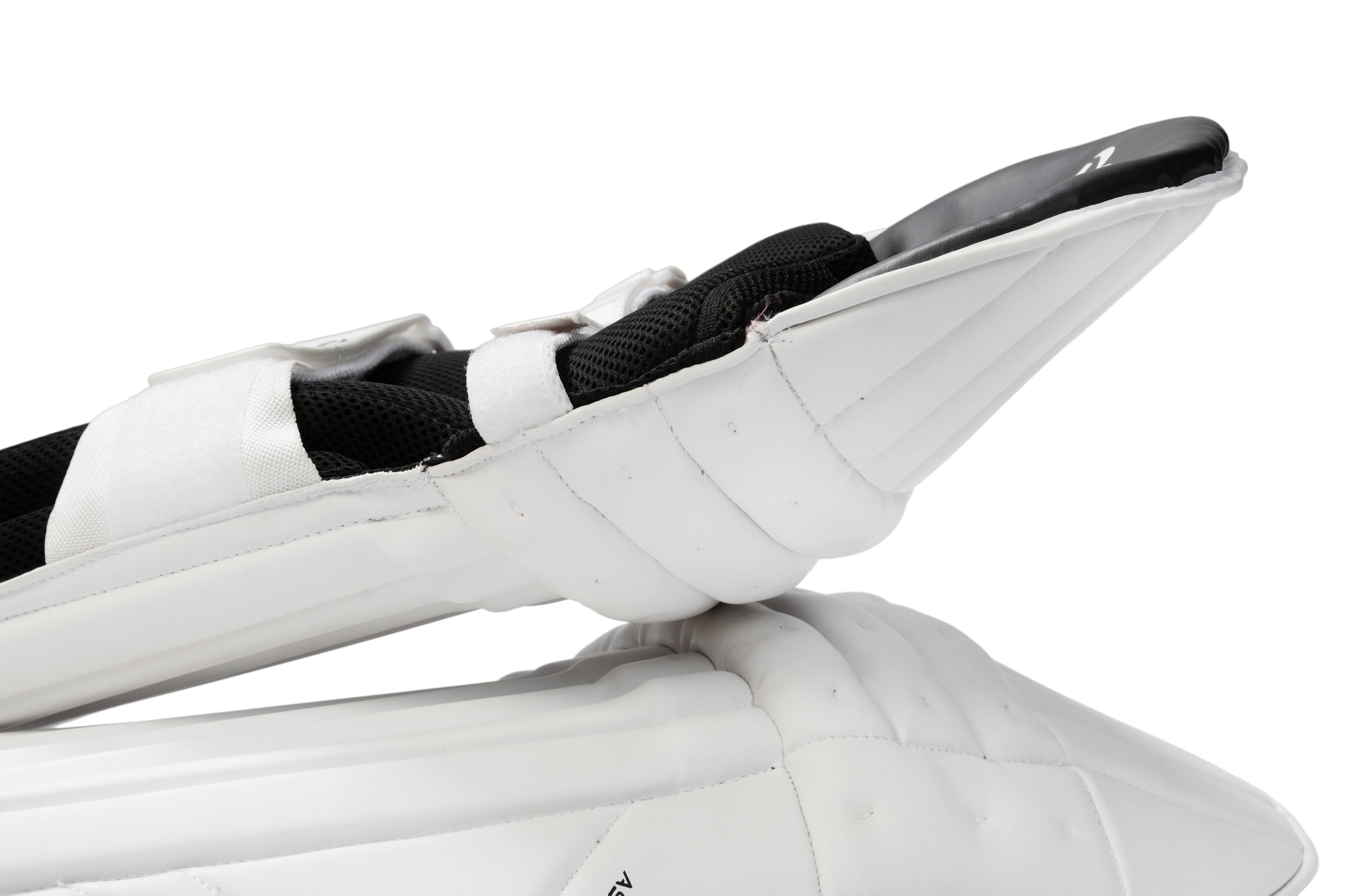 SCC Assassin Pro Batting Leg Guards '26/27