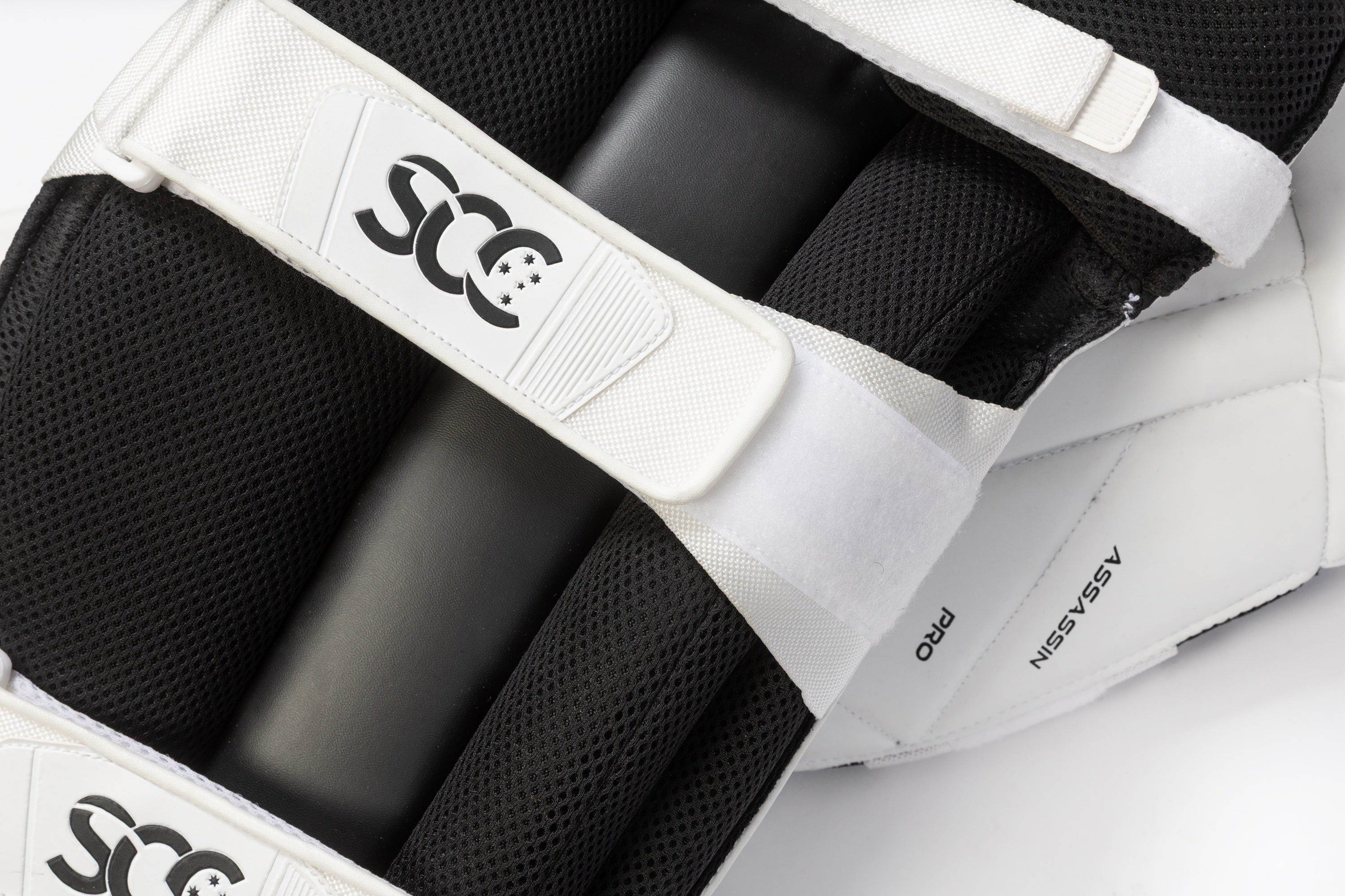 SCC Assassin Pro Batting Leg Guards '26/27