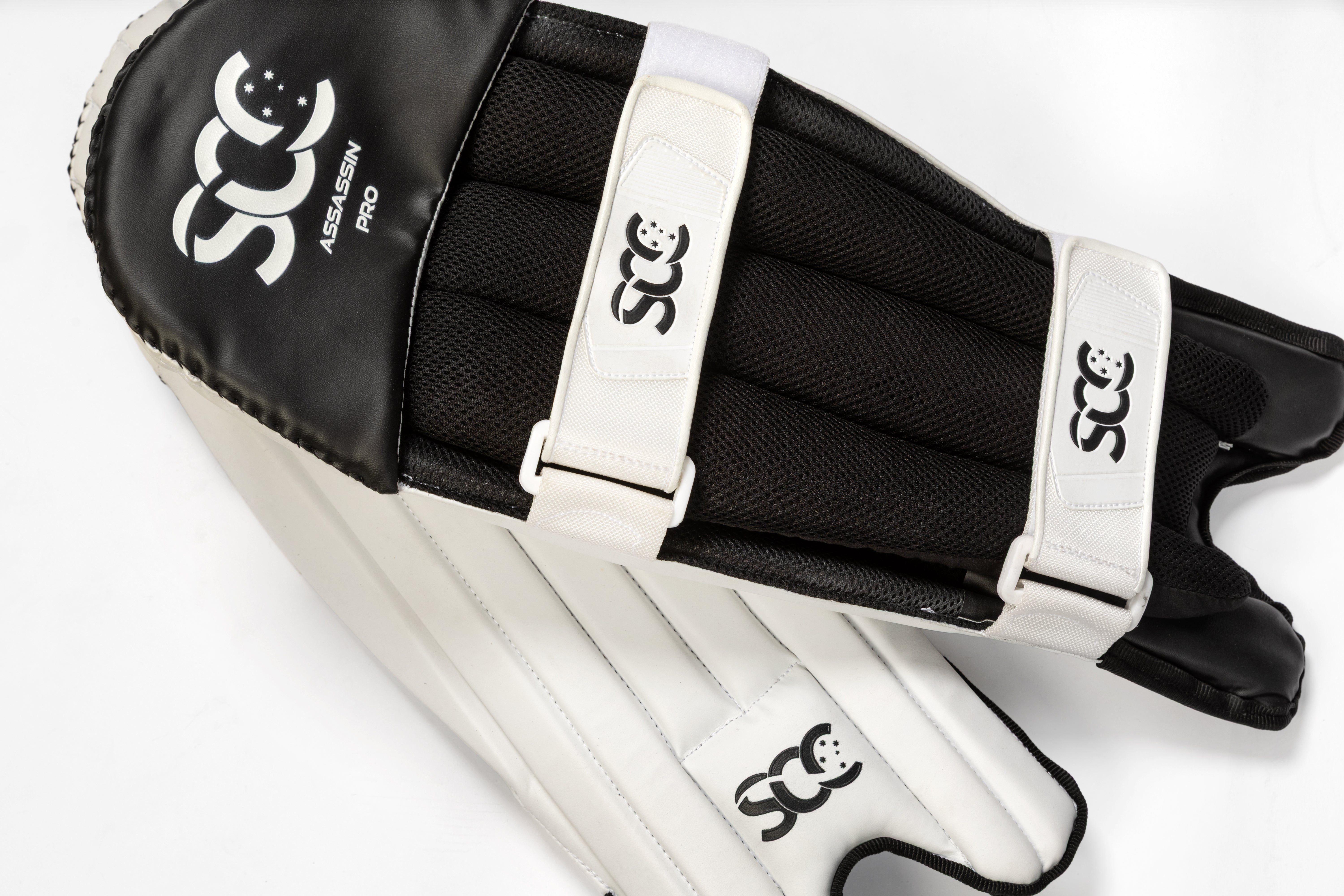 SCC Assassin Pro Wicket Keeping Leg Guards '26/27