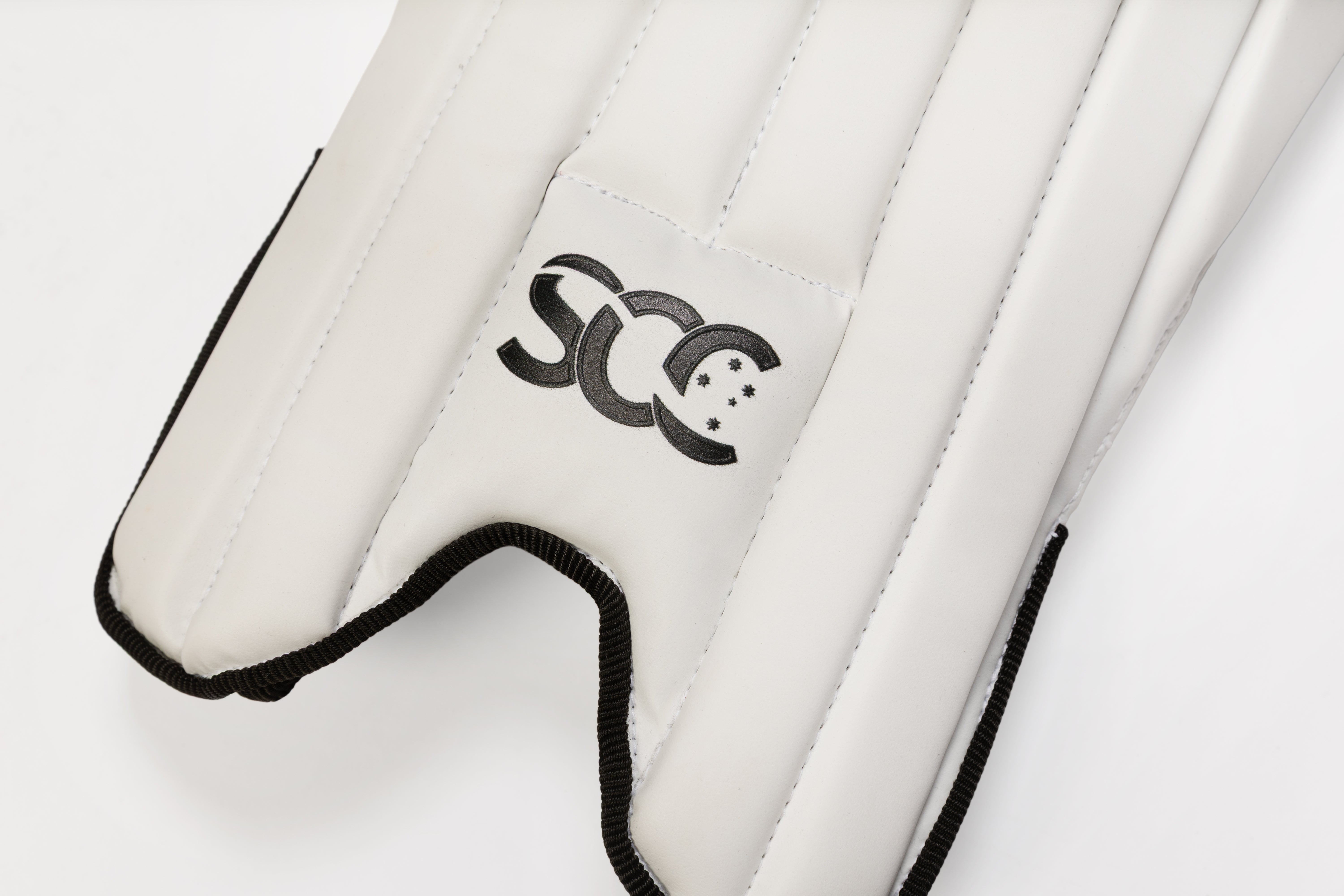 SCC Assassin Pro Wicket Keeping Leg Guards '26/27