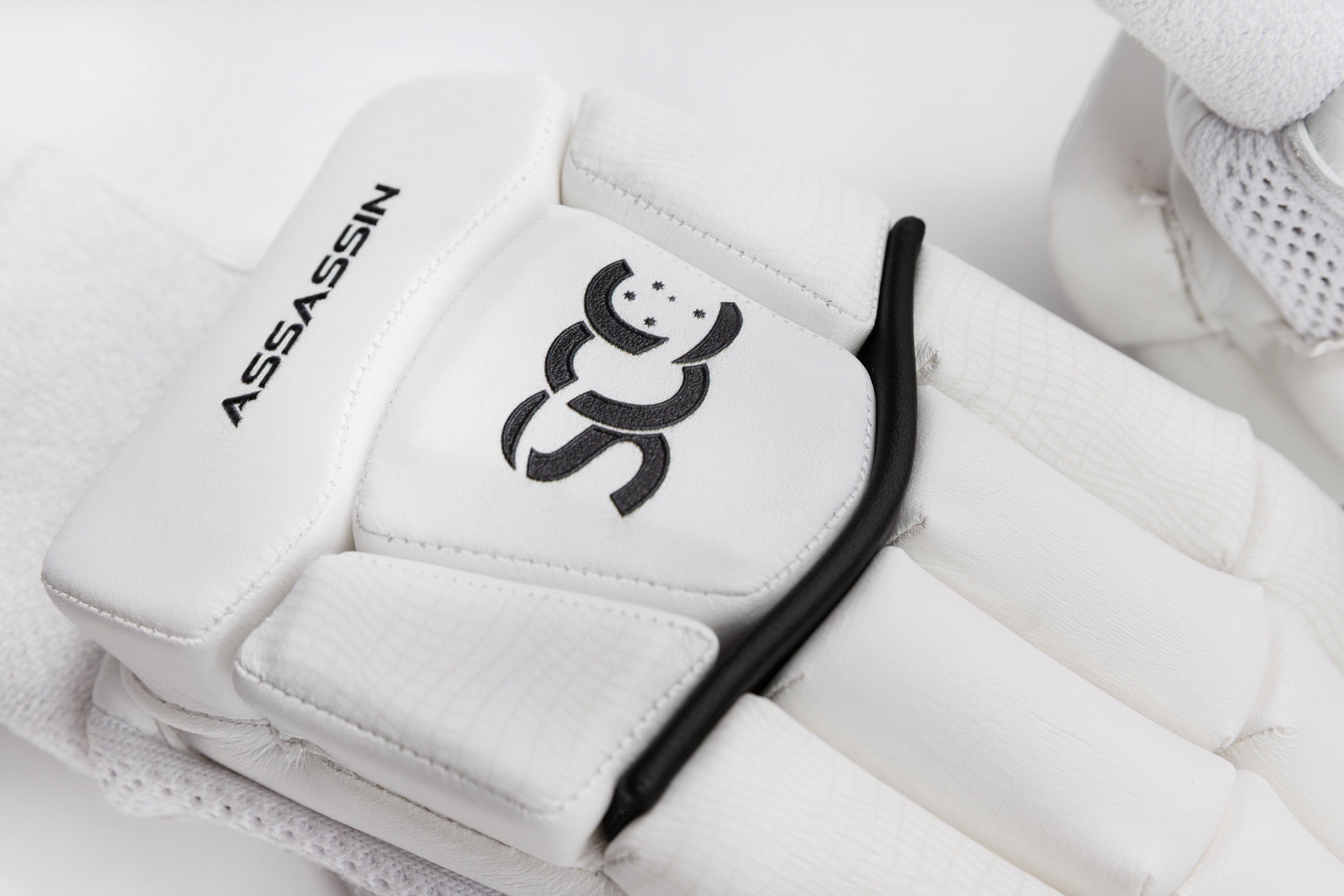 SCC Assassin Pro Batting Gloves '26/27