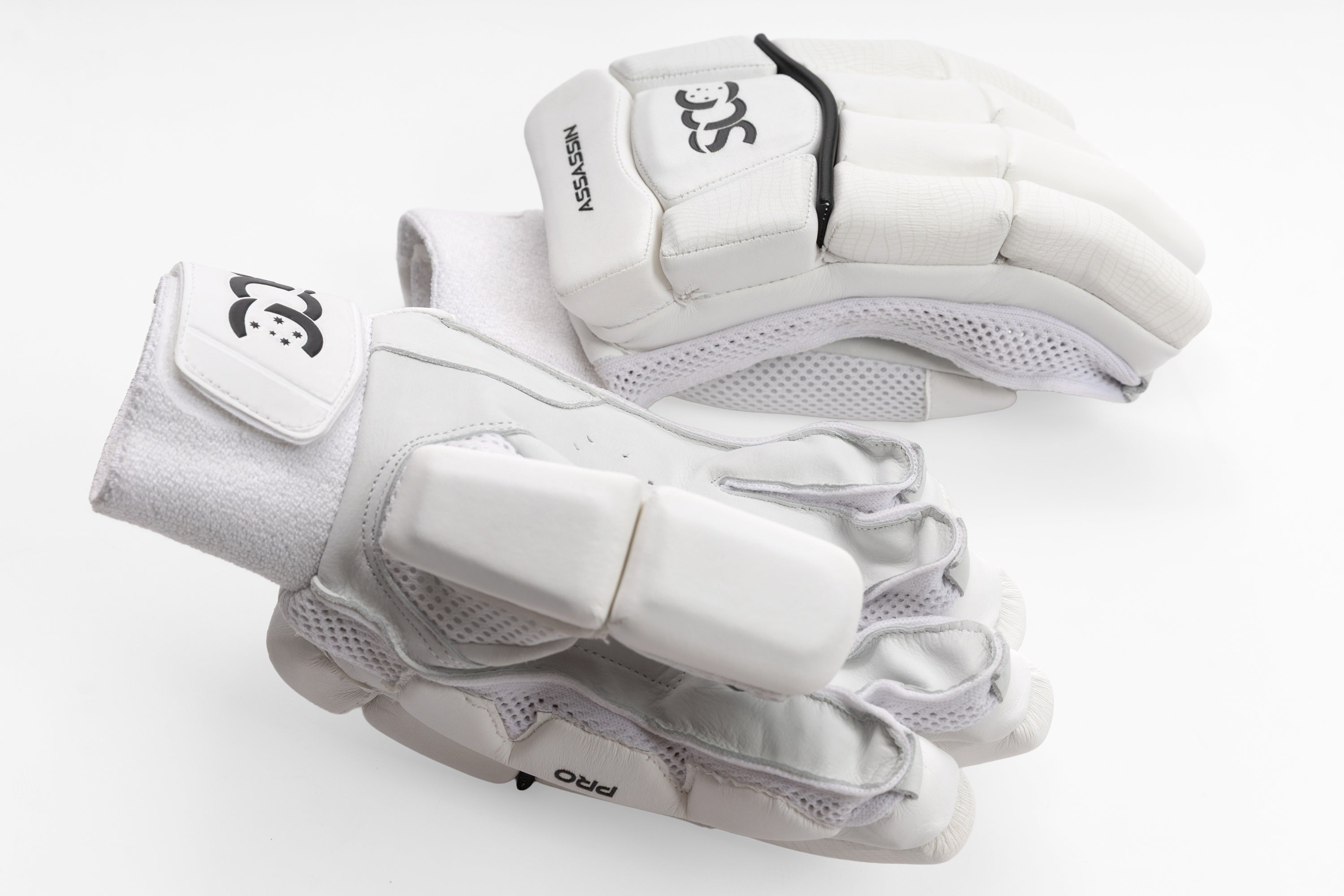 SCC Assassin Pro Batting Gloves '26/27