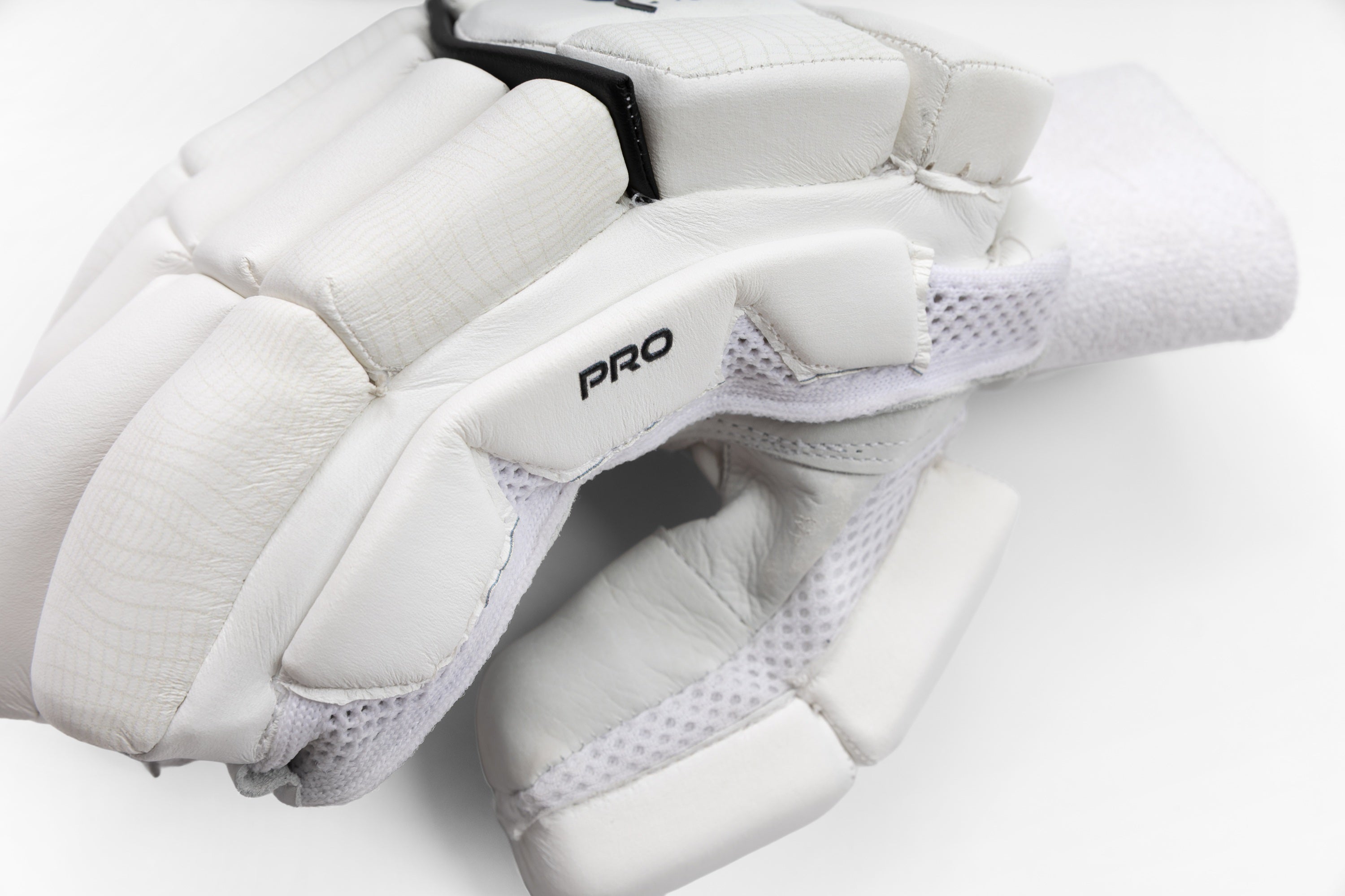 SCC Assassin Pro Batting Gloves '26/27