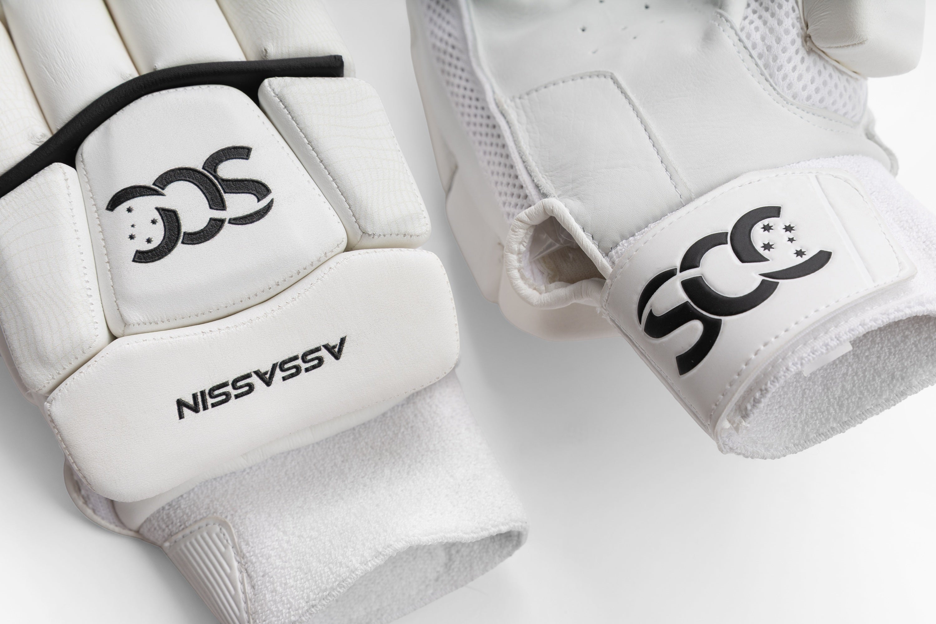 SCC Assassin Pro Batting Gloves '26/27