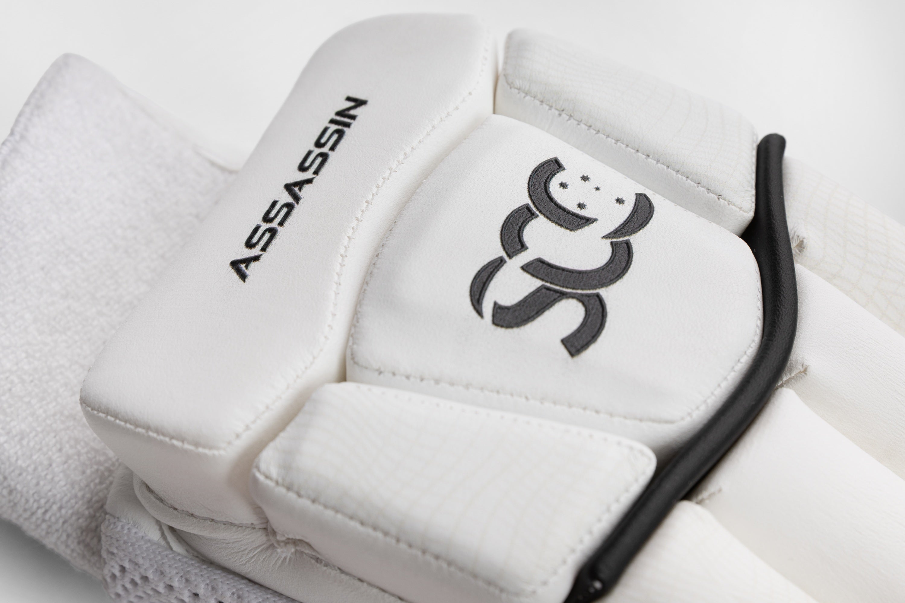 SCC Assassin Pro Batting Gloves '26/27