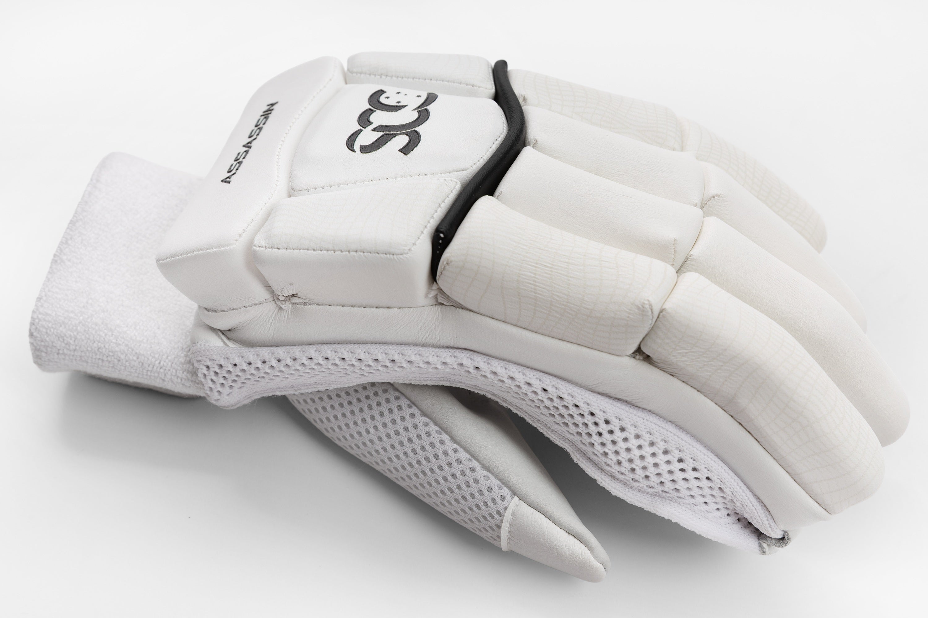 SCC Assassin Pro Batting Gloves '26/27