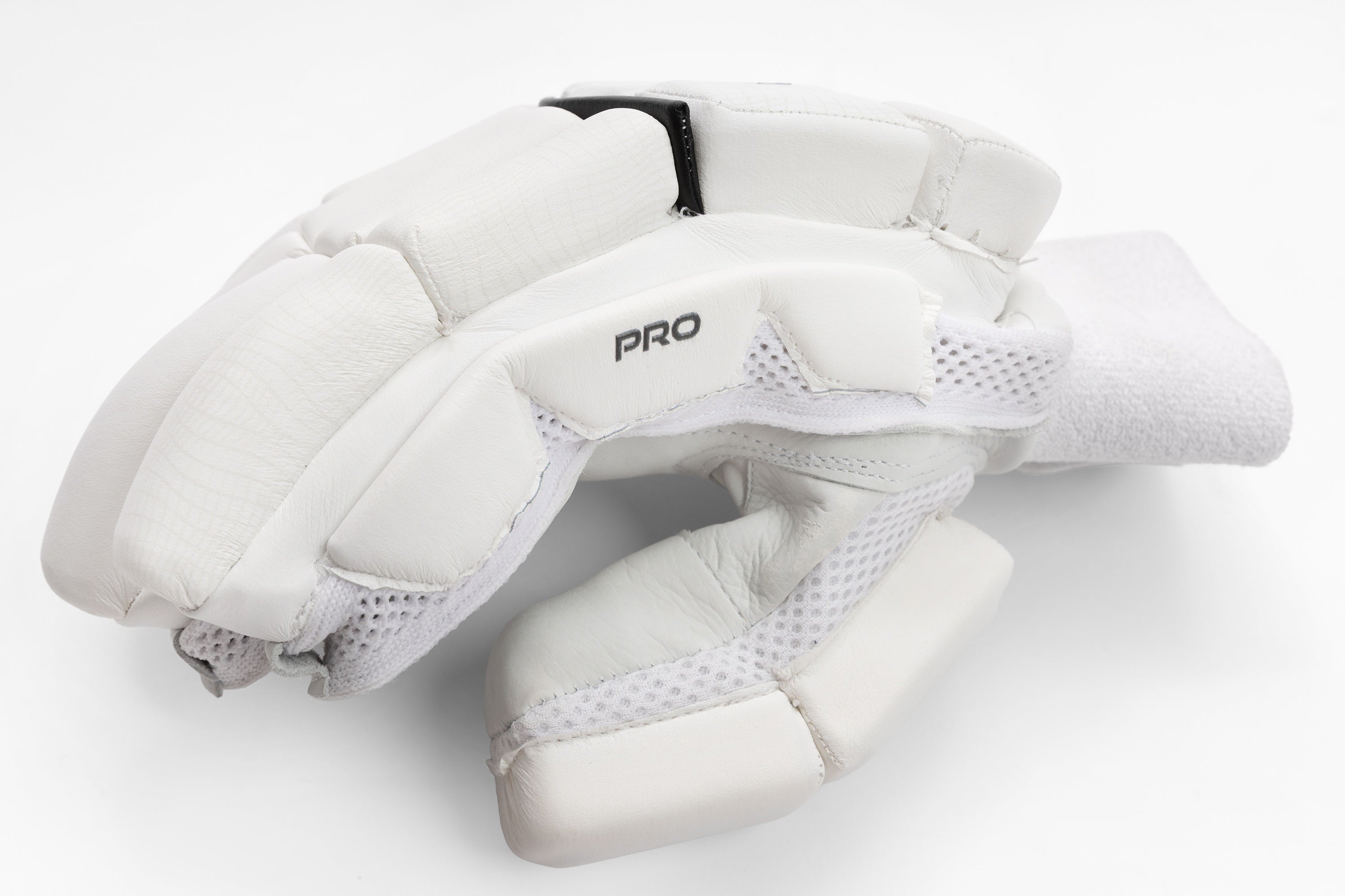 SCC Assassin Pro Batting Gloves '26/27