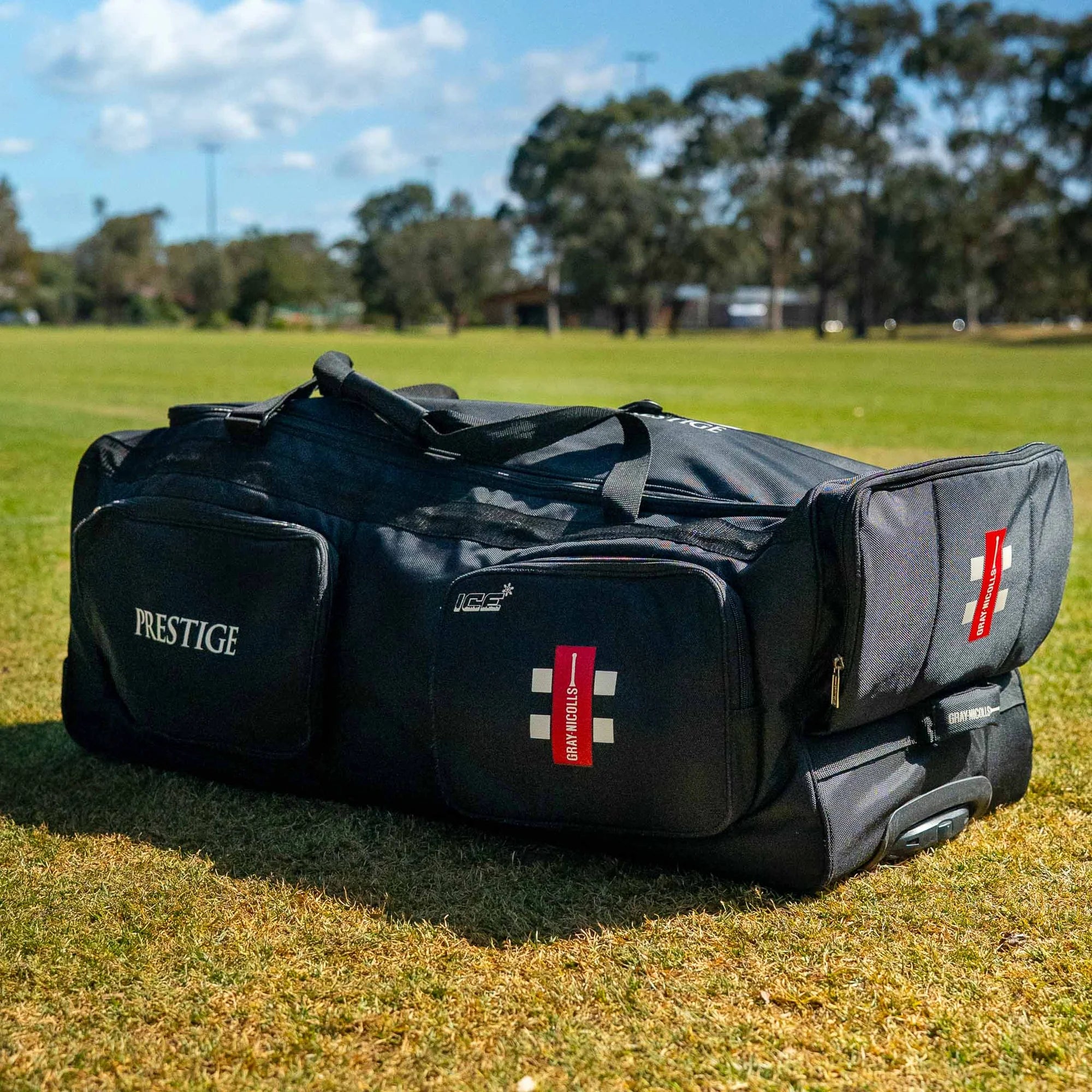 GRAY-NICOLLS GN Prestige Wheel Bag - 100 x 40 x 35cms