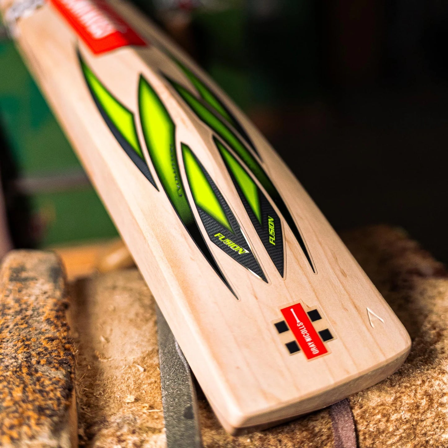 GRAY-NICOLLS GN Fusion 1500 Grade 2 English Willow Cricket Bat [Sizes 6 - Youth]