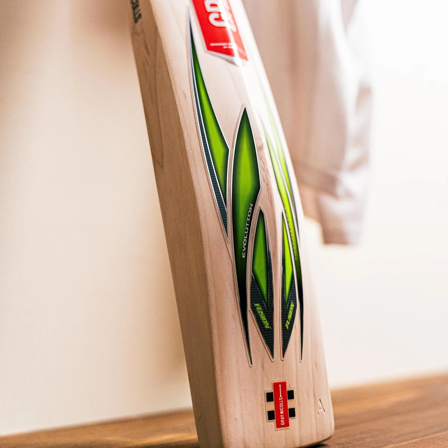GRAY-NICOLLS GN Fusion 1500 Grade 2 English Willow Cricket Bat [Sizes 6 - Youth]