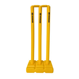 HM Plastic Stumps with Base and Bails - Comes in a Drawstring Carry Bag