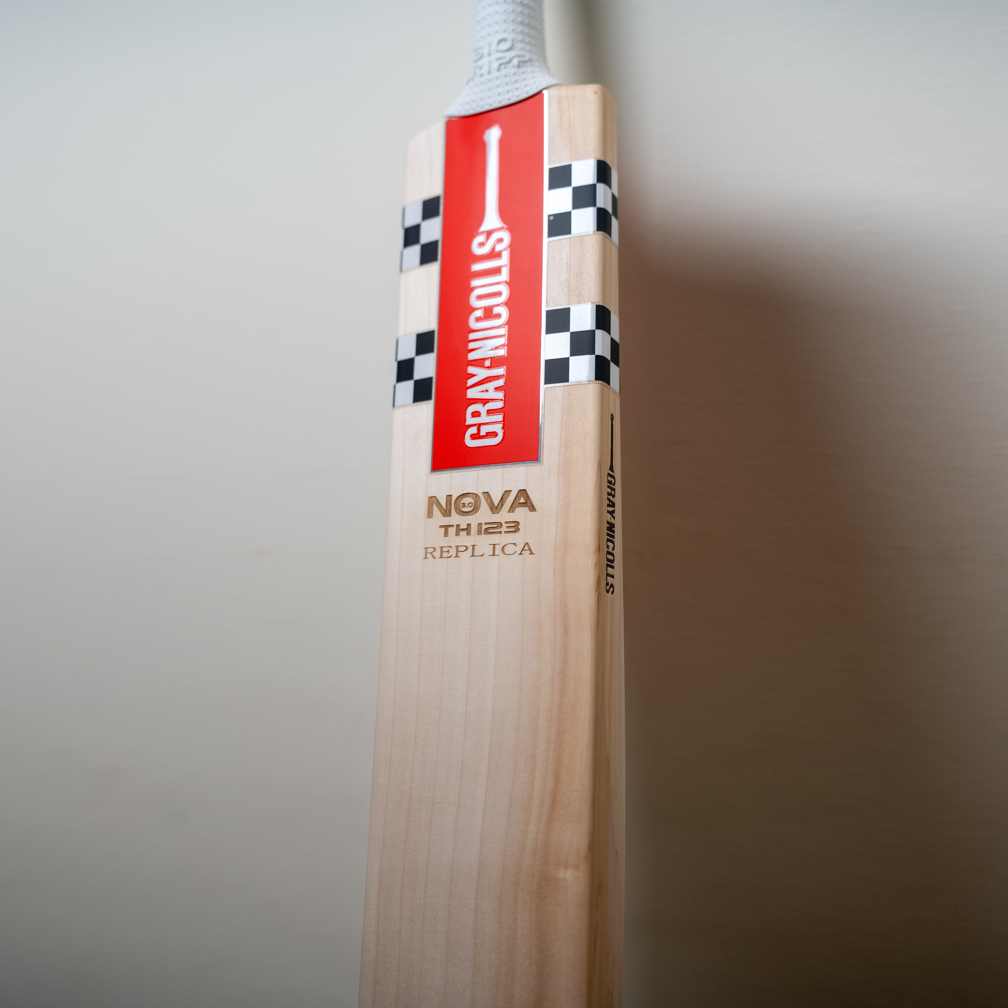 GRAY-NICOLLS GN Travis Head Nova TH123 Grade 1 English Willow Cricket Bat - Short Handle