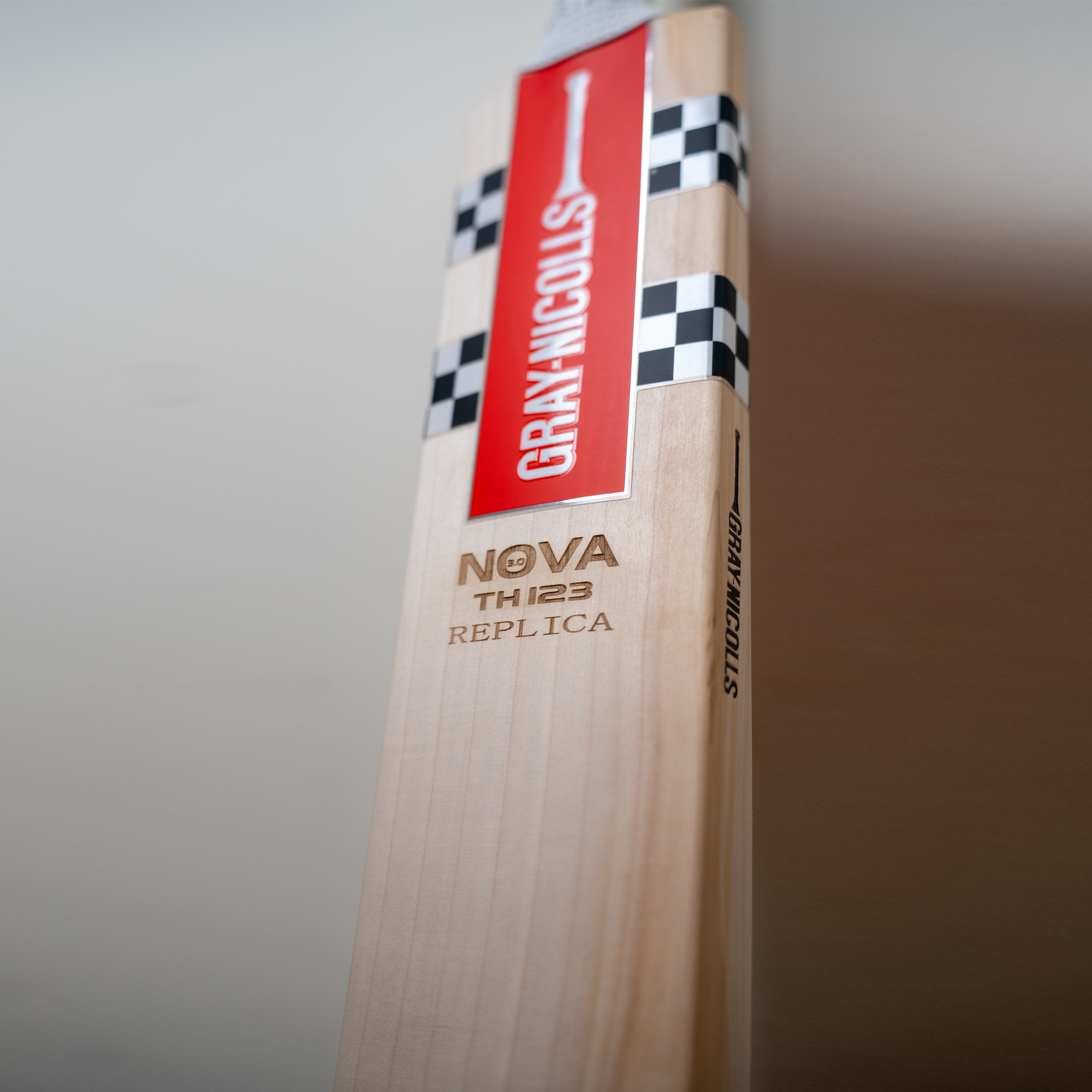 GRAY-NICOLLS GN Travis Head Nova TH123 Grade 1 English Willow Cricket Bat - Short Handle