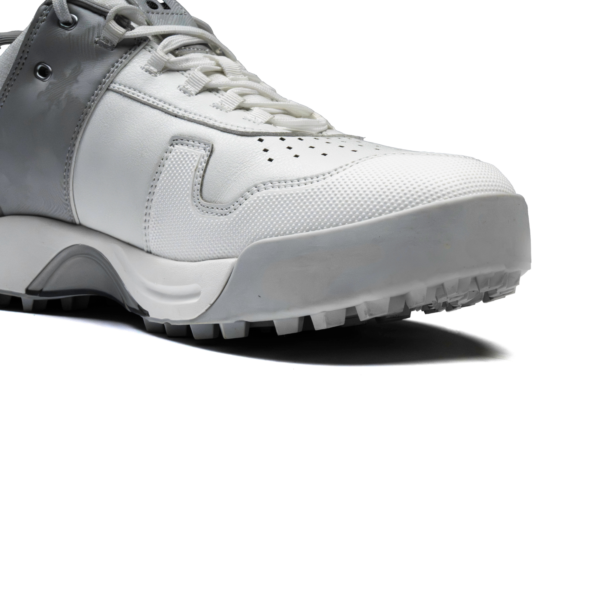 IDONEUS RB1 Rubber Cricket Shoes - Adult | The Astro Turf Specialist