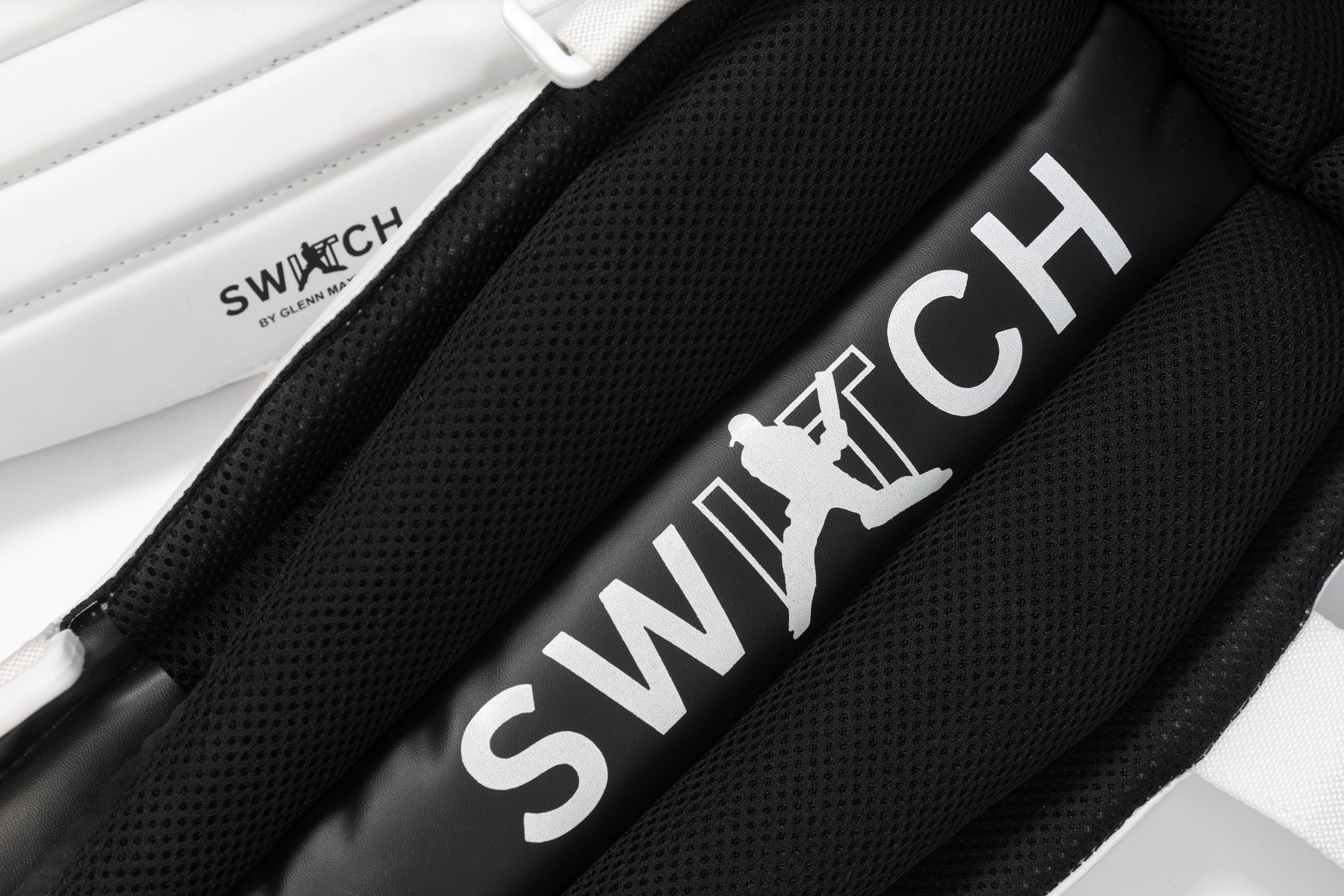 SCC Switch 765 Ambidextrous Batting Leg Guards '26/27