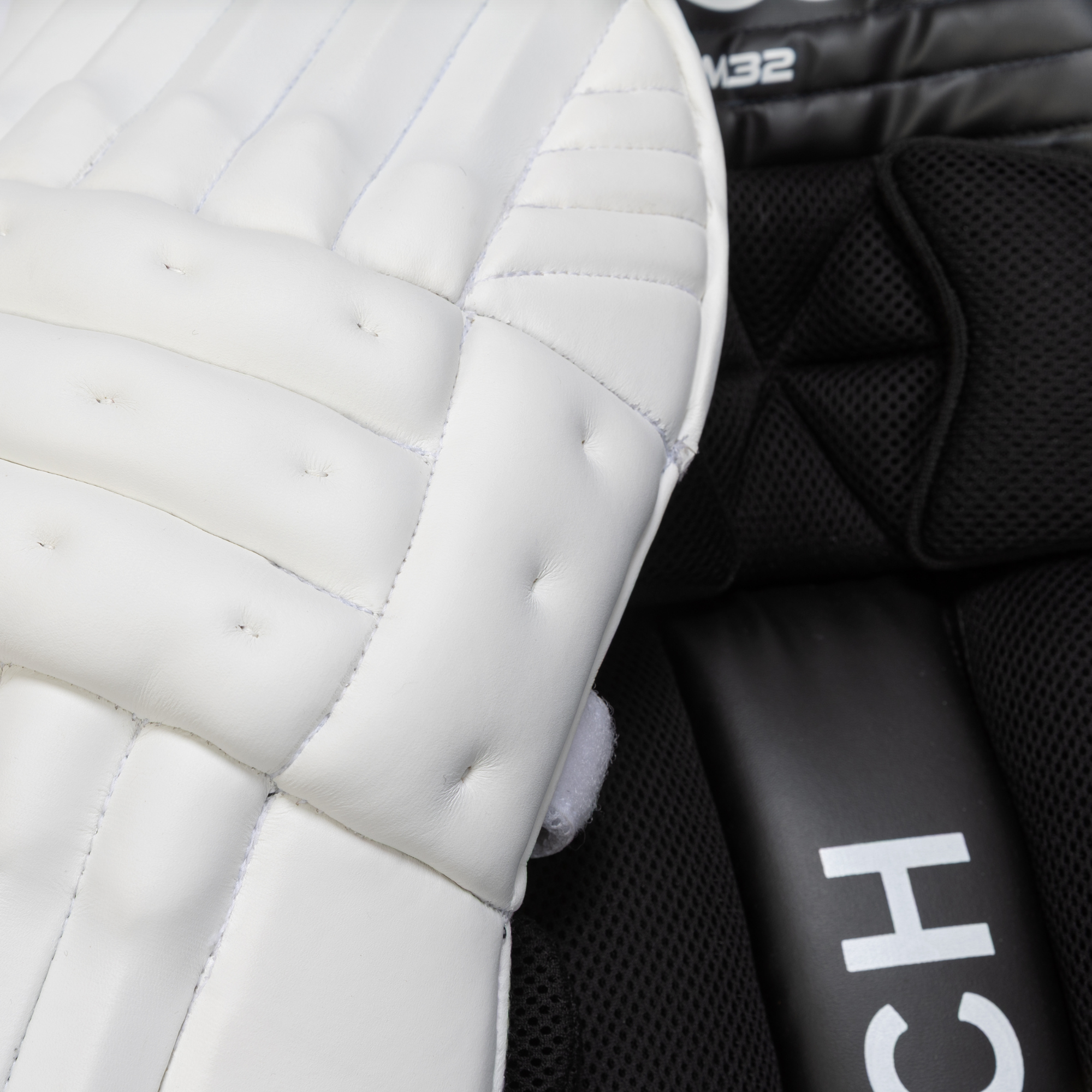 SCC Switch GM32 Players Batting Leg Guards '26/27