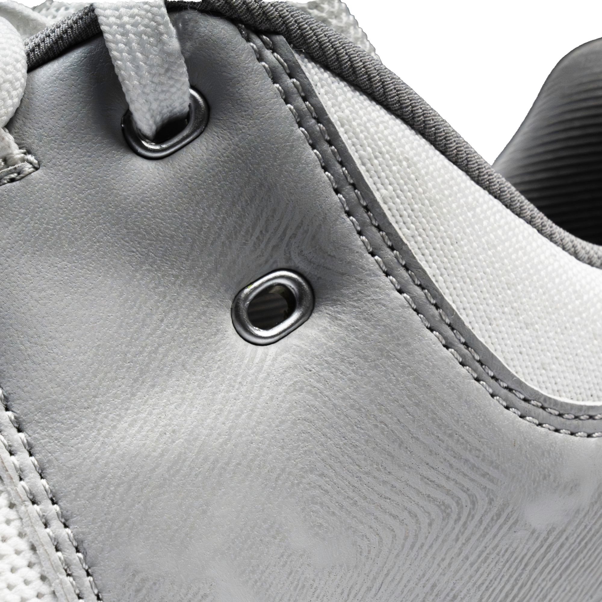IDONEUS V11 Full Spike Cricket Shoes - Adult | The Batting All-rounder