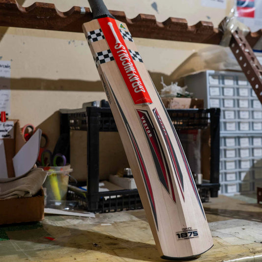 GRAY-NICOLLS GN Vector 1800 English Willow Cricket Bat '26/27 - Adult