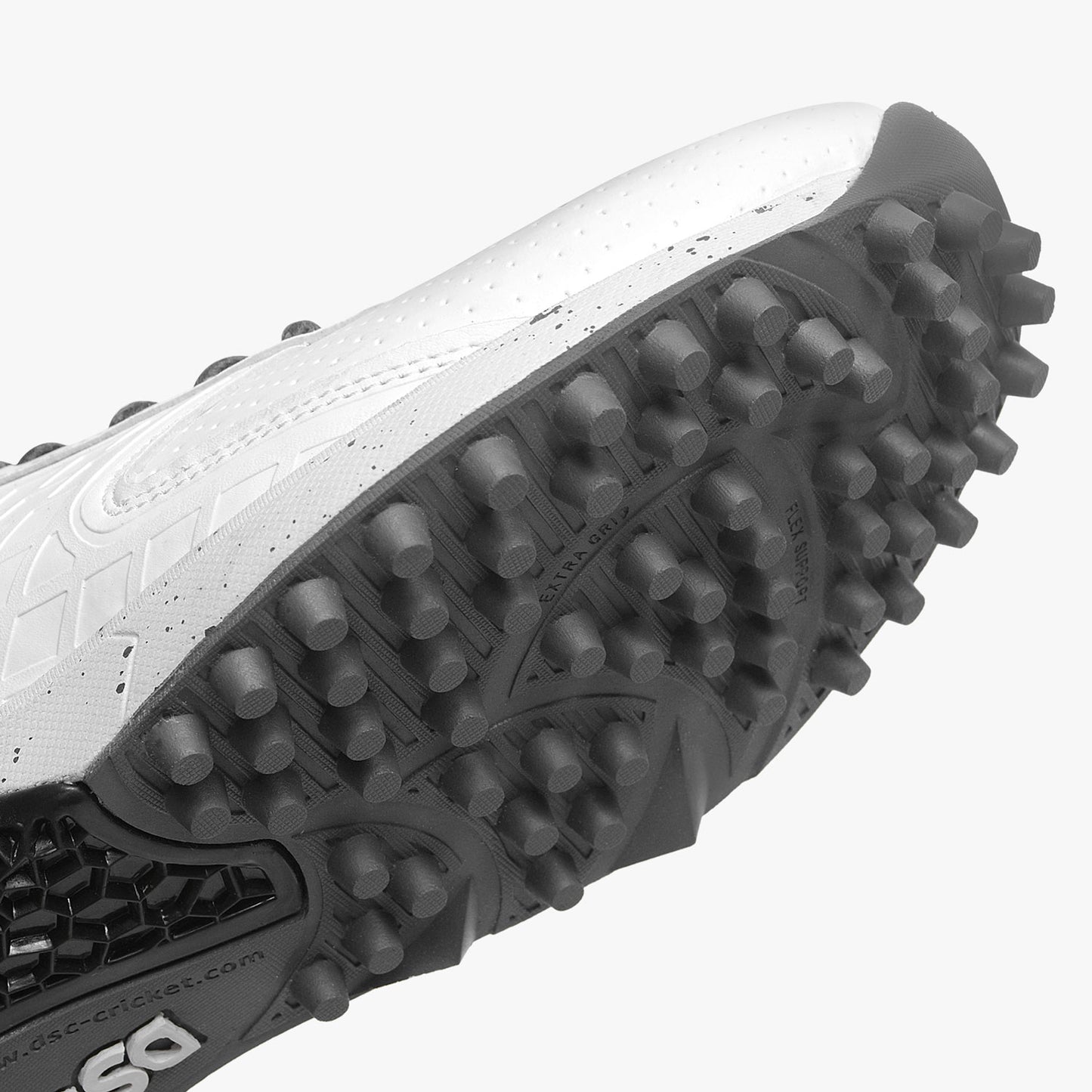 DSC Jaffa 22 Rubber Cricket Shoes - White/Grey [Sizes UK6-UK7]