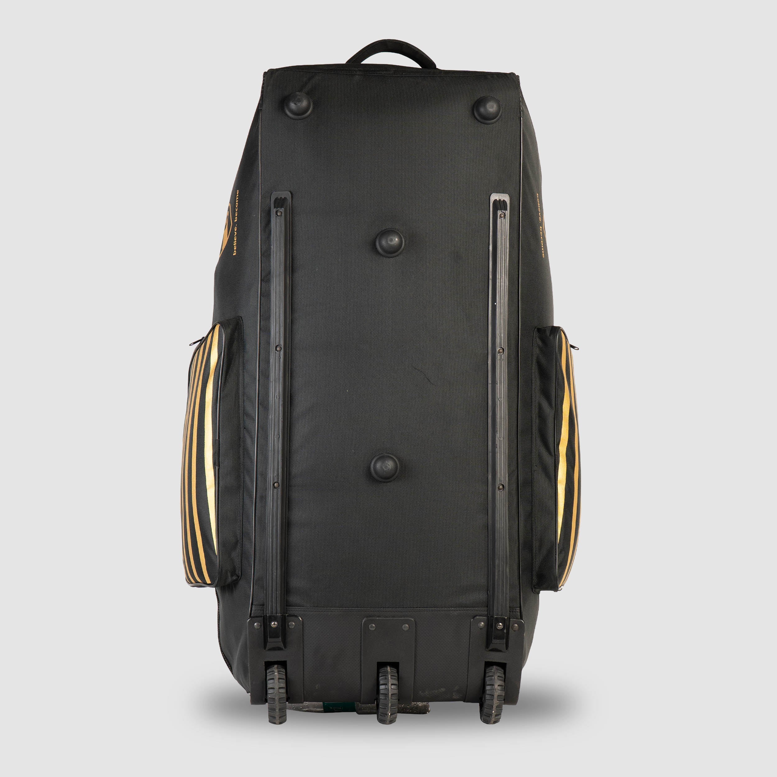 SG 22 YARD X11 Wheelie Kit Bag - 101 x 40 x 35cms