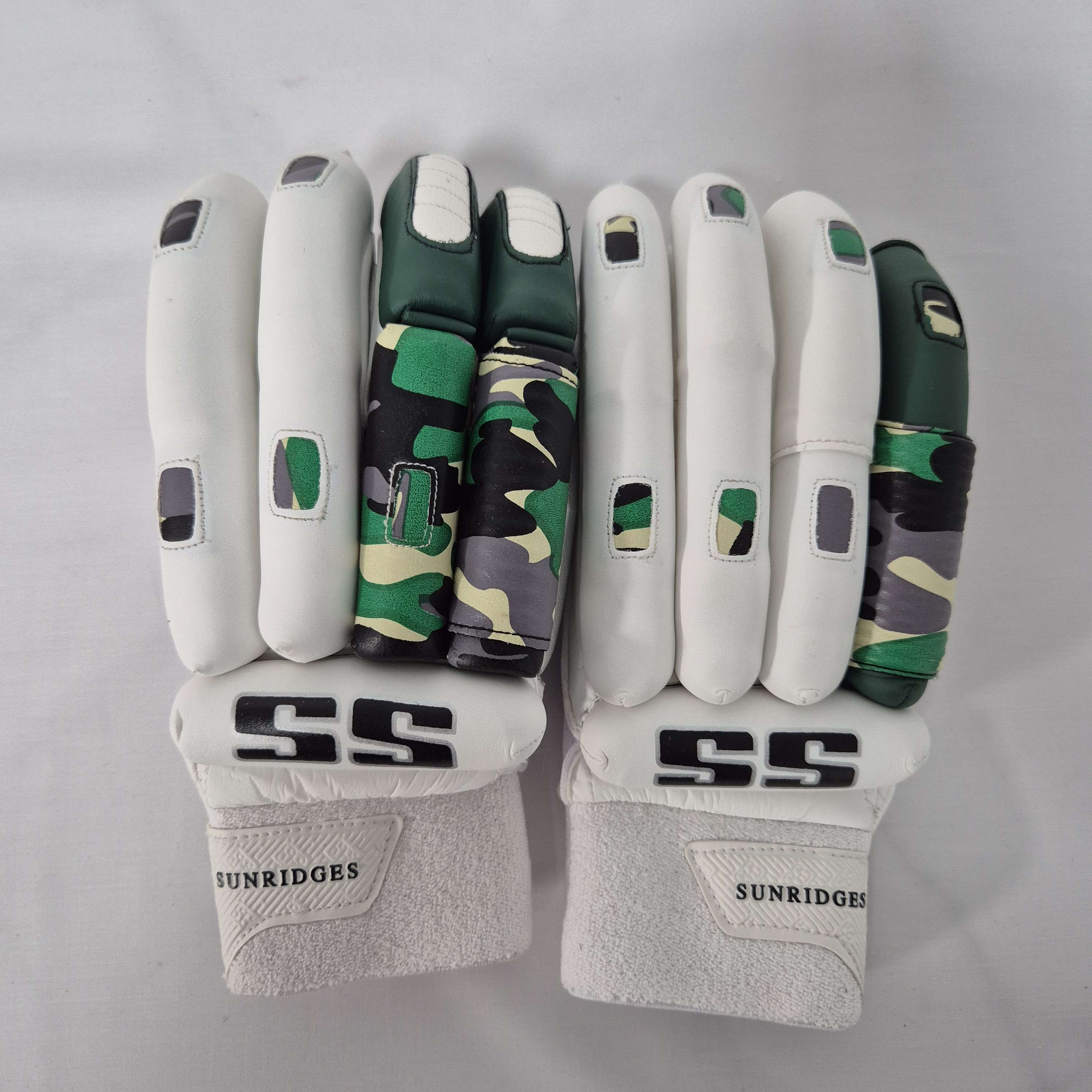 SS Players Edition Batting Gloves White/Black '25/26 - Adult