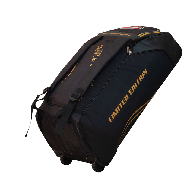 SS Limited Edition Wheelie Kit Bag